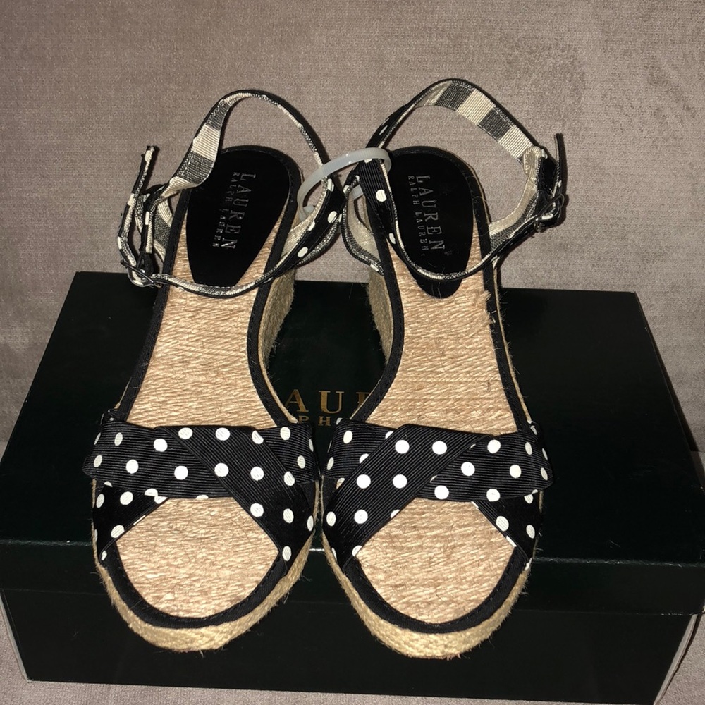 Wedge heels